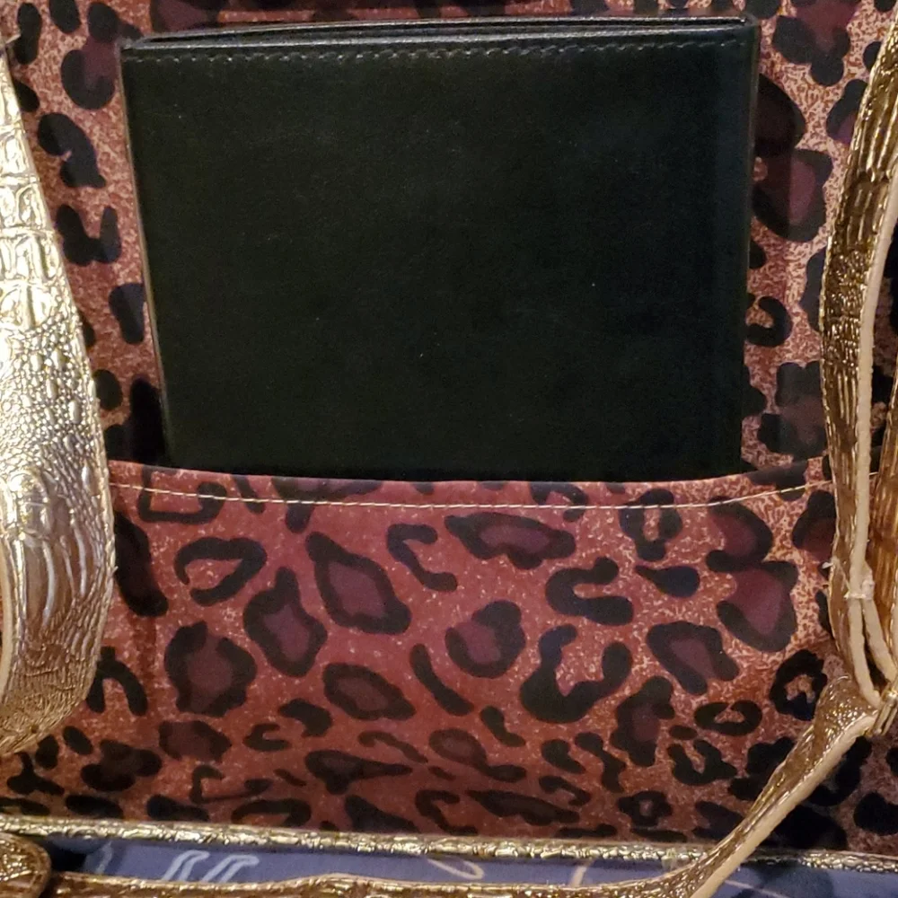Bloomingdale's hp Dec 20 exclusive female small dog Carrier Best Of Bev Hills